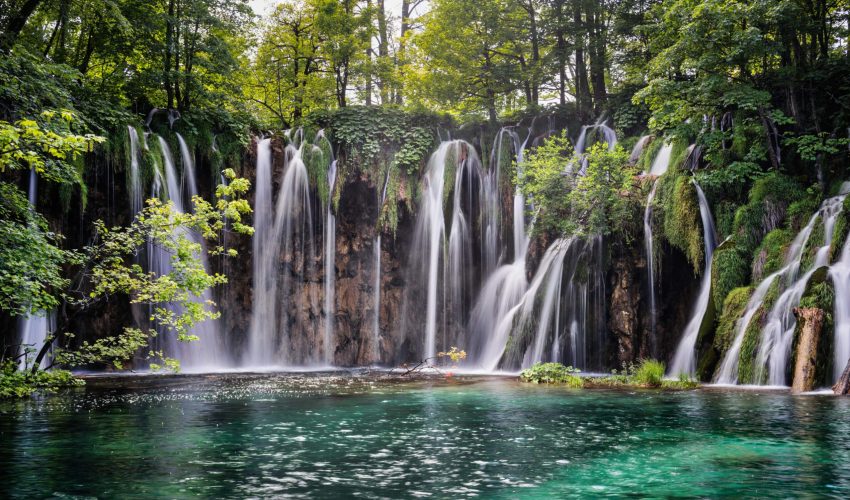 A mesmerizing view of Plitvice Lakes National Park in Croatia